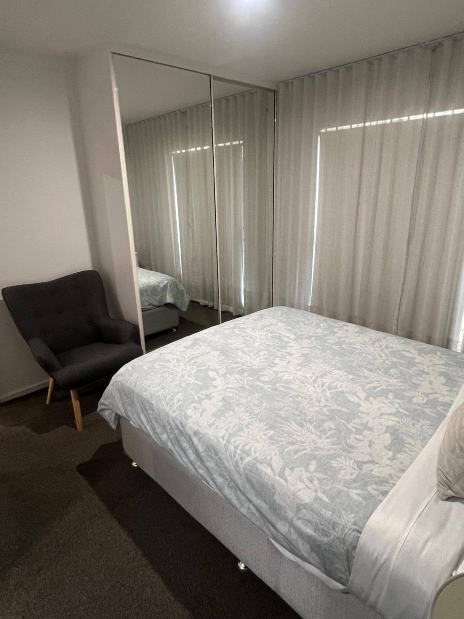 Adelaide Cbd Apartment - 3Br, 2Bath & Carpark エクステリア 写真