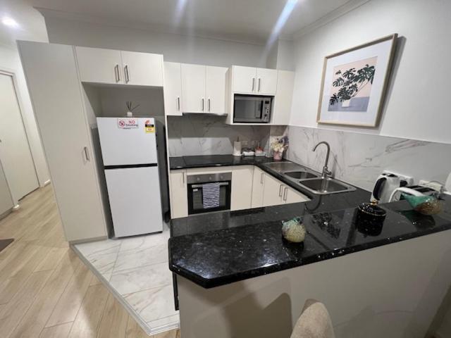 Adelaide Cbd Apartment - 3Br, 2Bath & Carpark エクステリア 写真